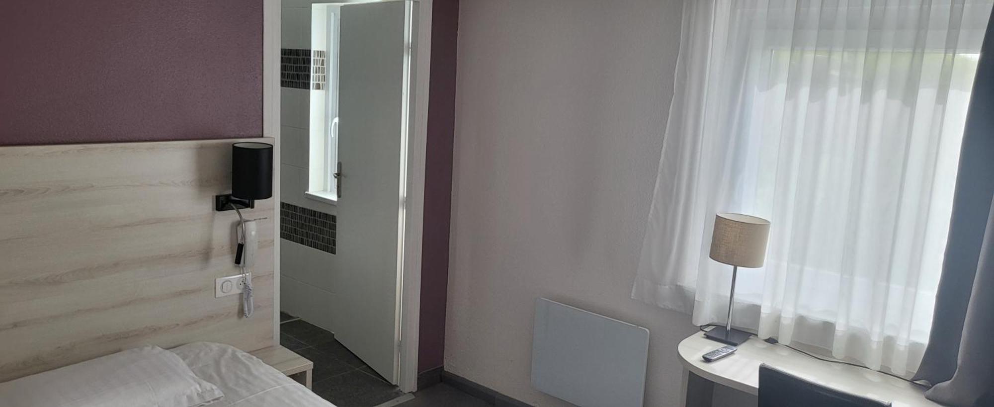 Kyriad Lille Est - Villeneuve D'Ascq Екстер'єр фото